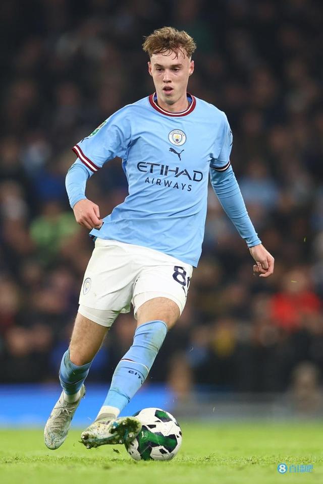 马术三项赛的荣耀，离不开人马之间的默契共生。广东队骑手们与战马的故事，成为赛场外最动人的篇章。