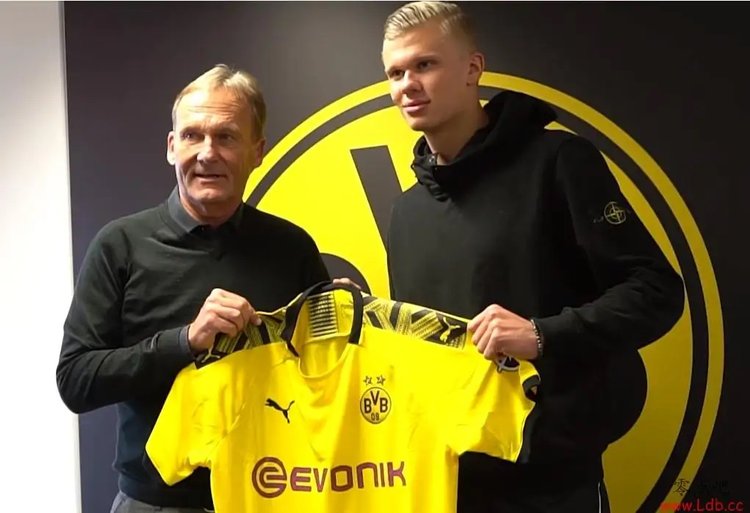 姆巴佩闪电破门率巴黎获胜