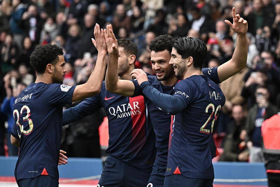 椰子：踢后卫让库普恢复信心；DV9受伤是戴维和奥蓬达的机会