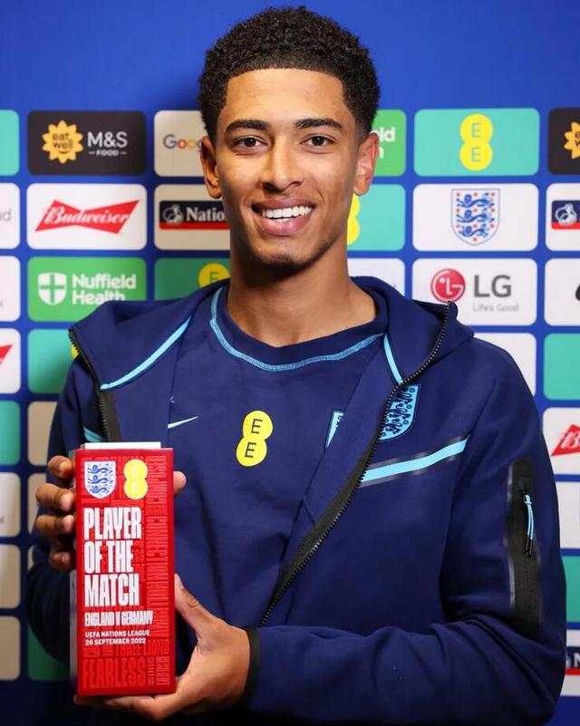 记者：于根伟没有参加国足主帅竞聘