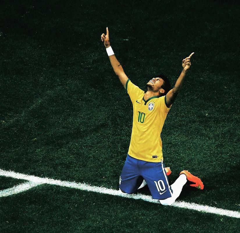 成都蓉城祝贺重庆铜梁龙成功冲超：我们携手展现西南足球风采