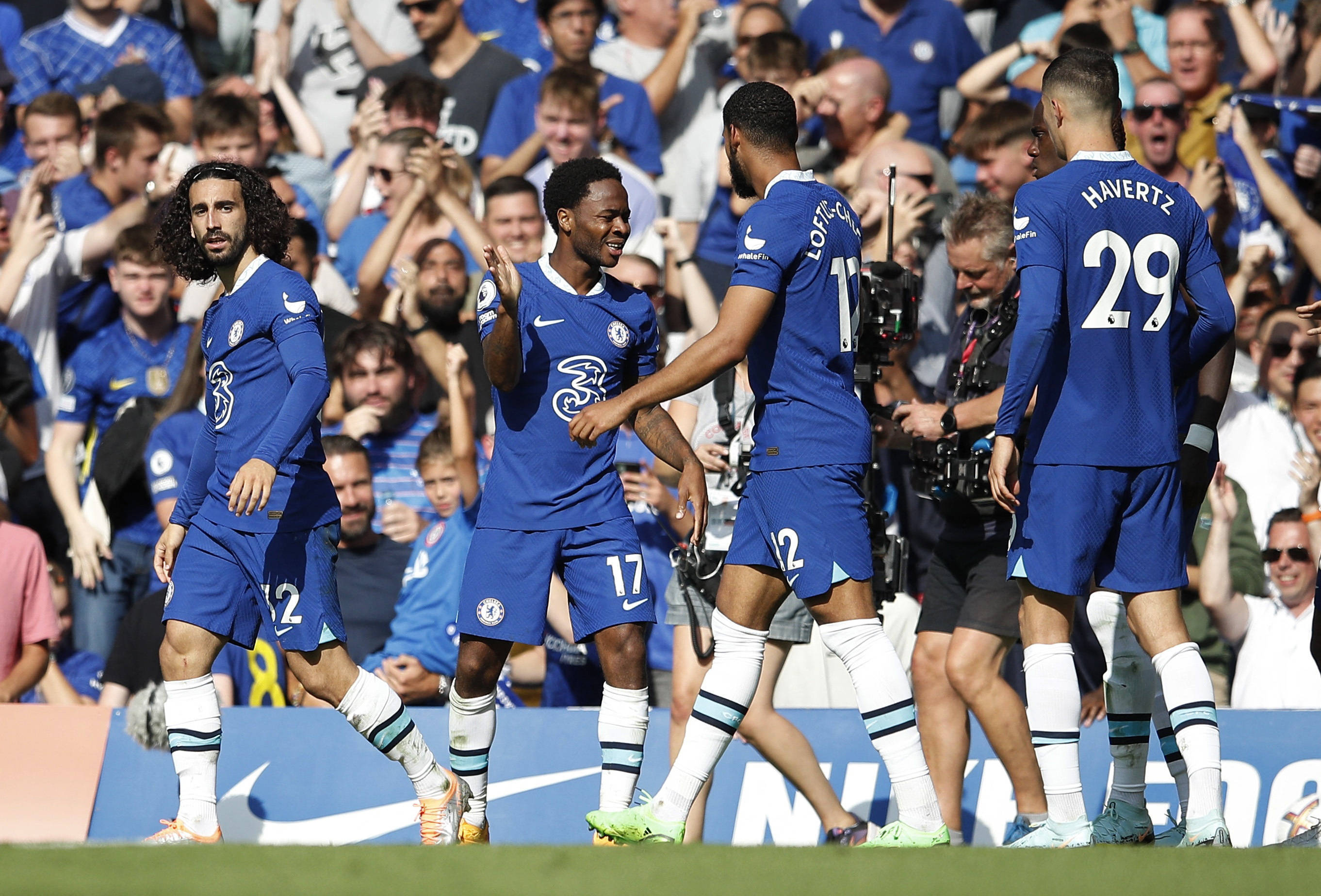 【奖项】阿卡荣获斯蒂芬·埃德伯格体育风尚奖，卢布获评阿瑟·阿什人道主义奖